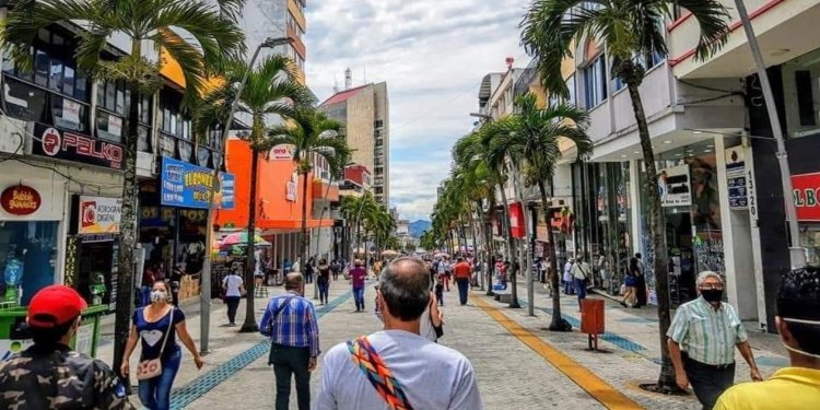 El comercio de Ibagué está listo para una plena reactivación económica en temporada de amor y amistad
