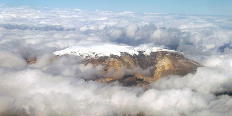 En alerta amarilla se encuentra el volcán Nevado de Santa Isabel