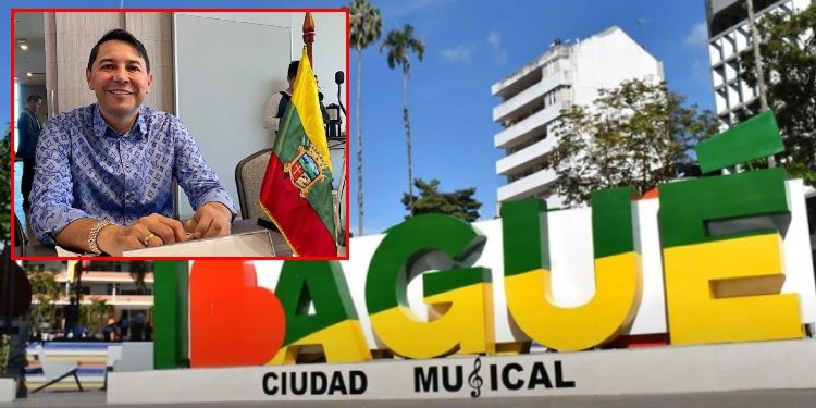 Formulan cargos por participación en política al alcalde, Andrés Hurtado