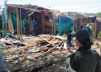 Comenzó el desalojo de Villa Resistencia