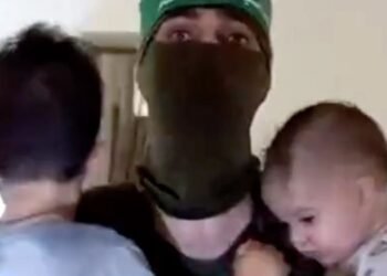 ¡Indignante! Grupo Hamás publica video de los bebés que secuestró en Israel para enviar advertencias