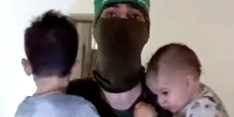 ¡Indignante! Grupo Hamás publica video de los bebés que secuestró en Israel para enviar advertencias
