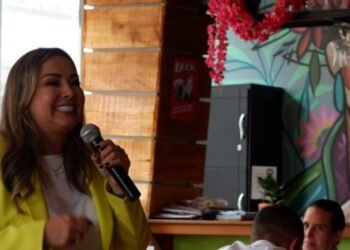 Candidata Aranda respondió cuestionamientos por apoyos del Ibal: dice que son sus amigos