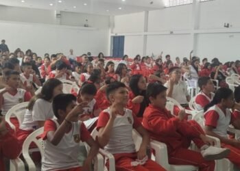 Más de 500 niños participaron en dos conciertos didácticos para aprender el lenguaje de señas
