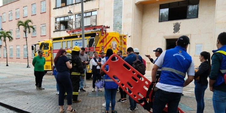 Satisfactorio, así fue el simulacro que se desarrolló en cuatro puntos de Ibagué ante una posible erupción del Volcán Cerro Machín
