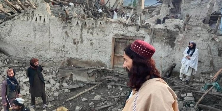 Terremoto en Afganistán se registran más de 2.000 muertos