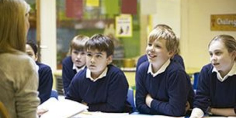 Hoy es el Día Mundial de las y los Docentes