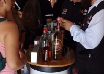 El Grupo Operativo Anticontrabando del Tolima, refuerza su labor capacitaciones en las universidades 