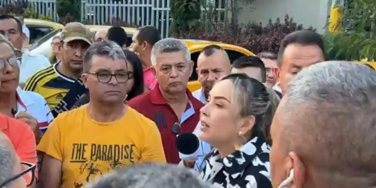 Alcaldesa electa pide a los taxistas que se conviertan en embajadores de la ciudad