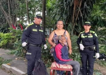 Adulto mayor que vivía en un parque del Jordán, ahora cuenta con un lugar en el hogar del Divino Niño
