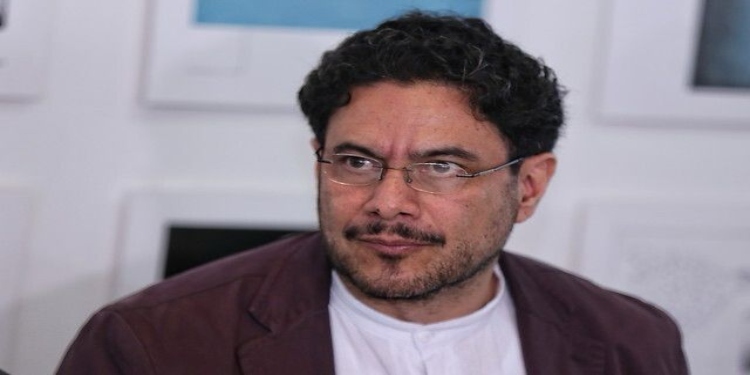 Controversia: Cepeda Propone Cárcel para Opositores a Procesos de Paz de Petro