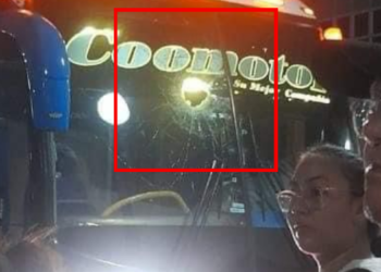 Con piedras fue interceptado bus de la empresa Coomotor para robar a sus ocupantes en la vía Espinal – Guamo 