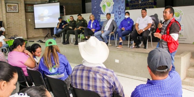 Cortolima realizó un nuevo pago por servicios ambientales a  familias en Bilbao