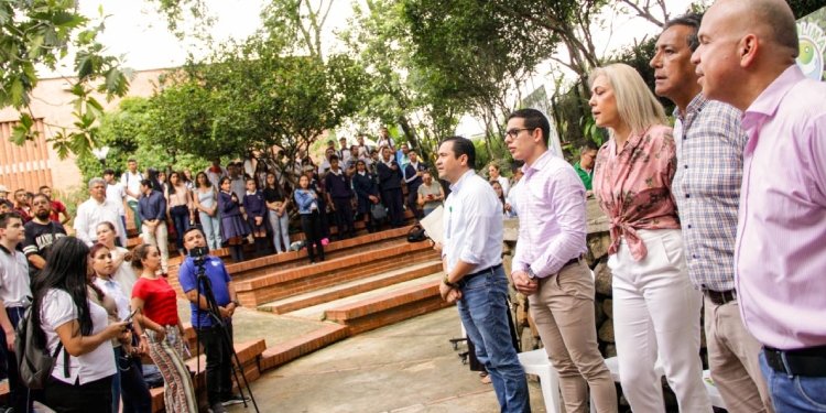 Cortolima dotó a 21 instituciones educativas con aulas ambientales