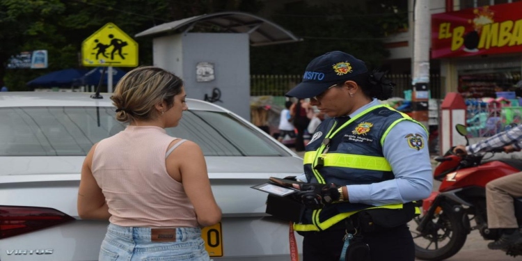 En el segundo día sin carro aumentaron los sancionados