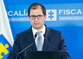Fiscal General acusa al Gobierno de Petro de buscar favorecer a mafiosos