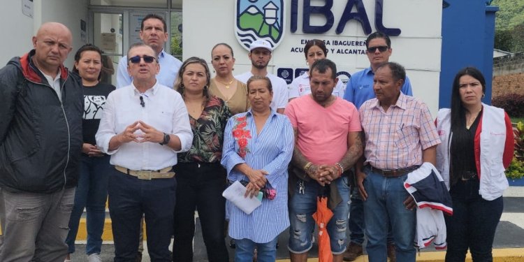 IBAL se reunió con los habitantes de la comuna Nueve quienes realizaron plantón pacífico en sus oficinas