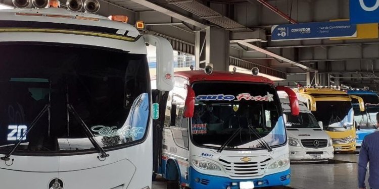 Transportadores intermunicipales advierten aumento del pasaje ante la posible alza en el precio de alza de peajes