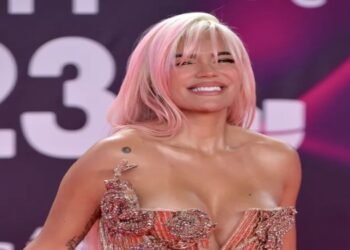 Desfile de Elegancia en la Alfombra Roja de los Latin Grammy 2023