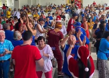 La Lotería del Tolima celebró la navidad con los loteros