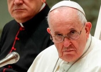 El Papa Francisco rompe barreras al asistir a la Cumbre Climática en Dubái: Un hito histórico para la Iglesia Católica