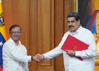 Petro Retira Propuesta de Campaña sobre Exploración Petrolera con Venezuela