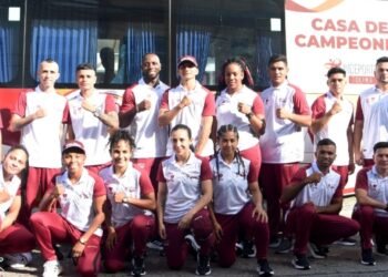 Selección Tolima de Boxeo parte hacia Juegos Deportivos Nacionales con miras a la victoria