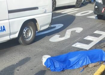 Peatón fue embestido por motocicleta y falleció