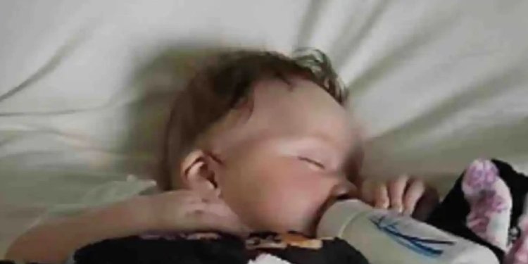 Milagro en medio de la tragedia: Tornado arrastra a bebé de 4 meses y lo encontraron vivo en un árbol