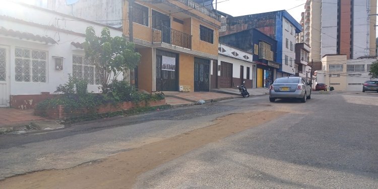 Presunta intervención mal hecha del Ibal tiene sumida en aguas servidas a una familia en Belén