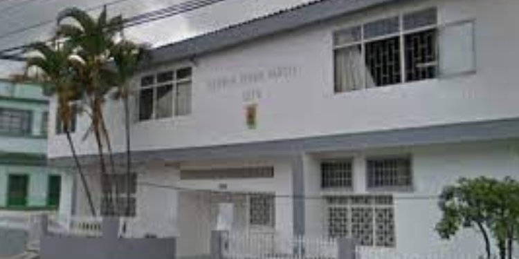 De forma vehemente se está exigiendo el traslado del rector del colegio Germán Pardo