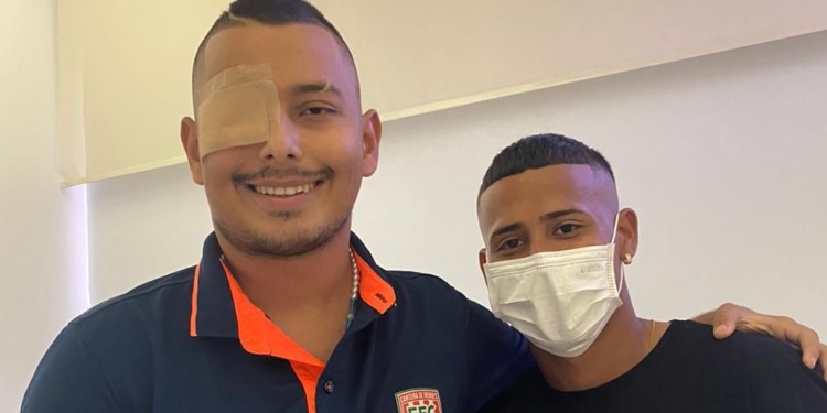 Familia de joven de 19 años con tumor en la cabeza pide a sanidad de la Policía que no lo deje morir