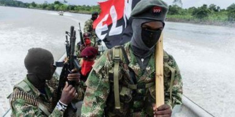 Los grandes interrogantes que dejan cojo el anuncio del ELN de dejar de secuestrar