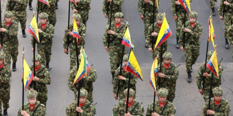 Escándalo por presunta irregularidad en la compra de bolsas de moral para el Ejército Nacional