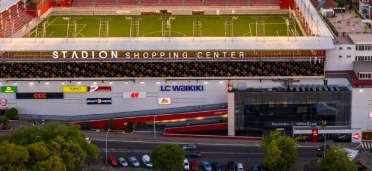 Conozca el particular estadio que aprobó UEFA: sobre un complejo de locales, cines y diversión