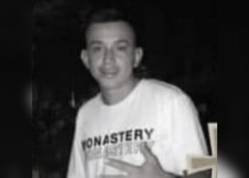 Joven fue asesinado de tres disparos en la plaza de mercado de Saldaña