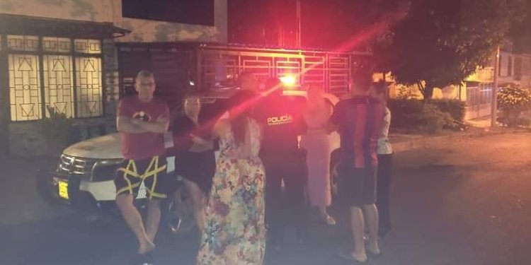 Familia en el barrio Santa Ana abandonó y encerró durante varios días a sus mascotas