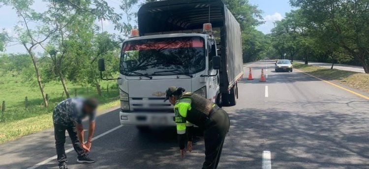 Policía de Tránsito ha lanzado la campaña “Un Tinto y Pausa en la Vía por la Vida” para prevenir accidentes durante la época de fin de año