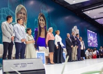 Olga Lucía Alfonso Iannini y Adriana Magali Matiz se posesionaron hoy en Ibagué