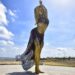 Barranquilla rinde homenaje a Shakira con monumental escultura en el gran Malecón