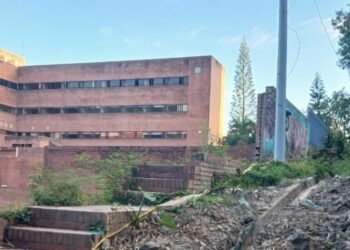 Tardía intervención del camino de ‘Loma del Ibal’ tiene cansados a las comunidades de El Limonar y Piedrapintada 