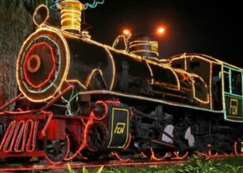 Por primera vez encendió motores el tren navideño en Boyacá