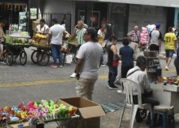 “Esta navidad no ha sido la de nosotros”, señalan vendedores informales de Ibagué