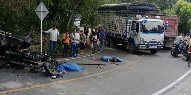 Dos personas fallecidas dejó accidente de tránsito en la vía Ibagué – Rovira