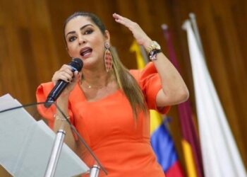 “No le permitiremos más plazos al contratista para entregar el Coliseo Menor de la 42”, Adriana Magali Matiz