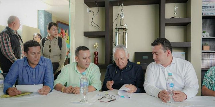 Alcaldes del sur del Tolima solicitaron al ministró de Salud fortalecer la infraestructura de los hospitales