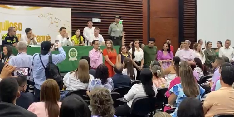 Cuando los ediles llaman, llama la Alcaldesa y ustedes contestan: Johana Aranda