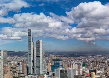 Bogotá: Fuerte explosión en una caldera de una fábrica de tamales el centrode la ciudad 
