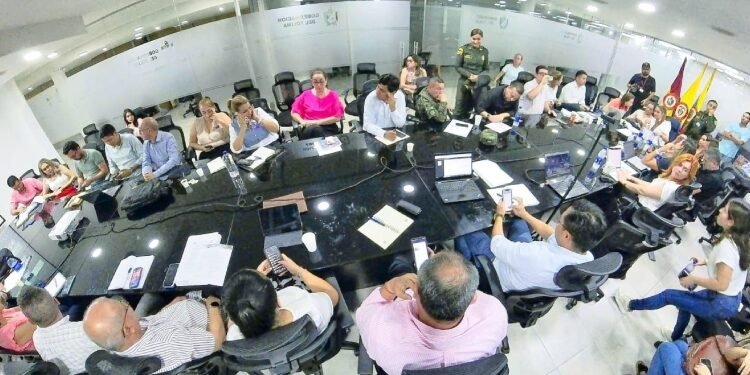 Autoridades del Tolima realizaron comité extraordinario debido a cambios en el volcán Nevado del Ruiz