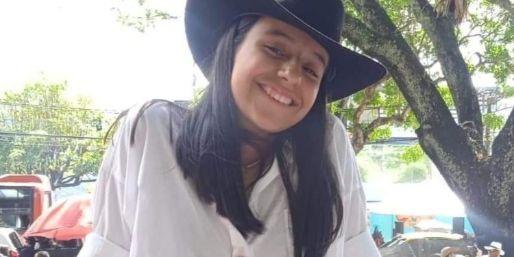 Joven de 16 años abandonó su casa y su familia la busca desesperadamente